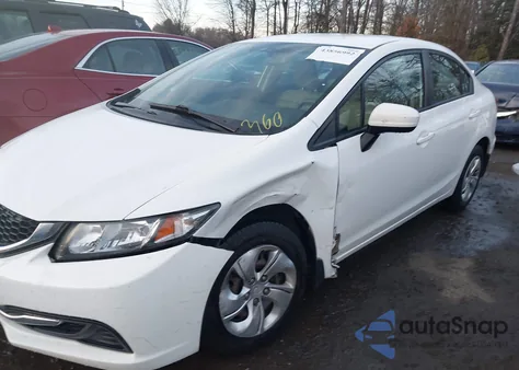 2015 Honda Civic Lx z USA, uszkodzony, nr VIN 19XFB2F55FE267329